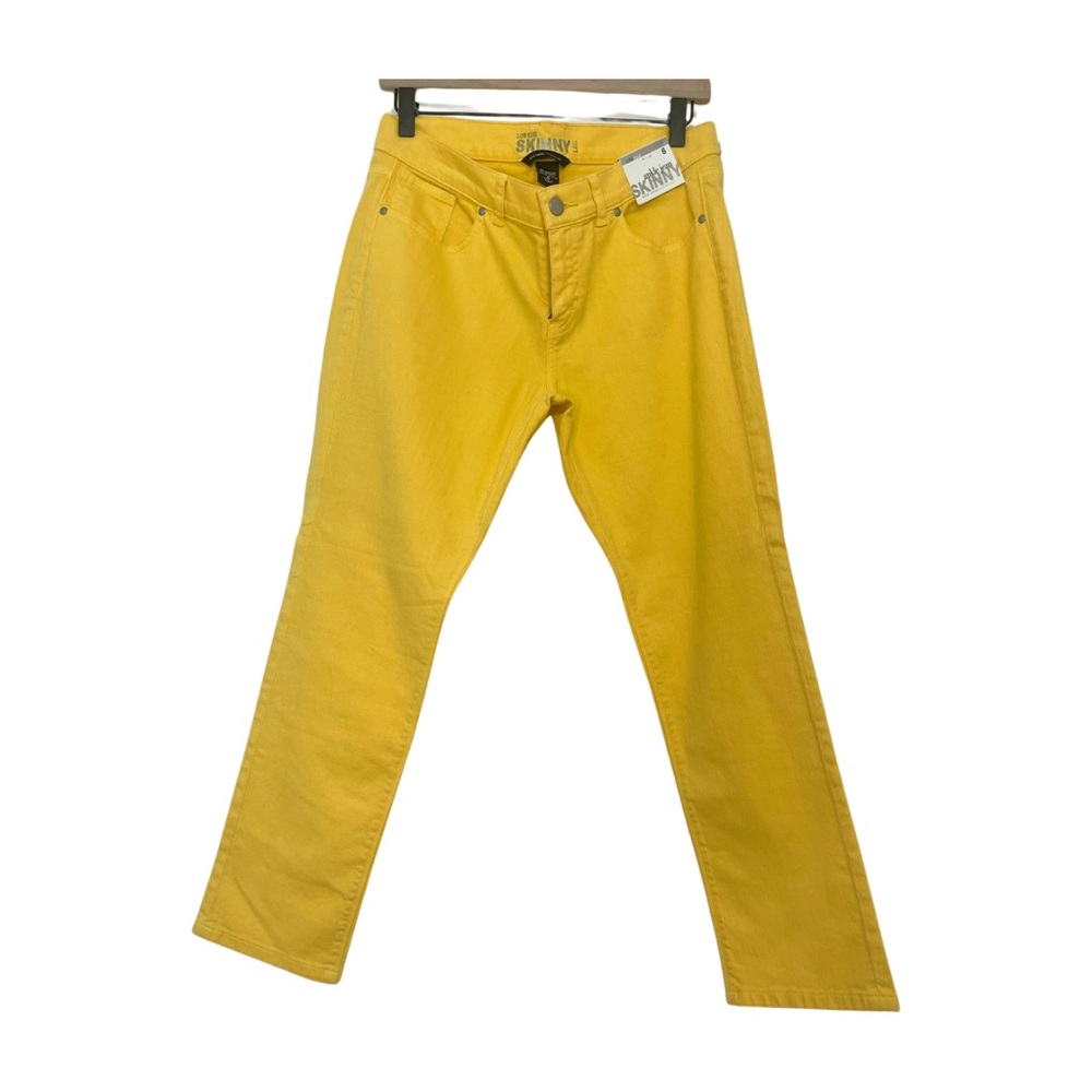 New York & Company Low Rise Skinny Leg Ankle Jeans. Size 6